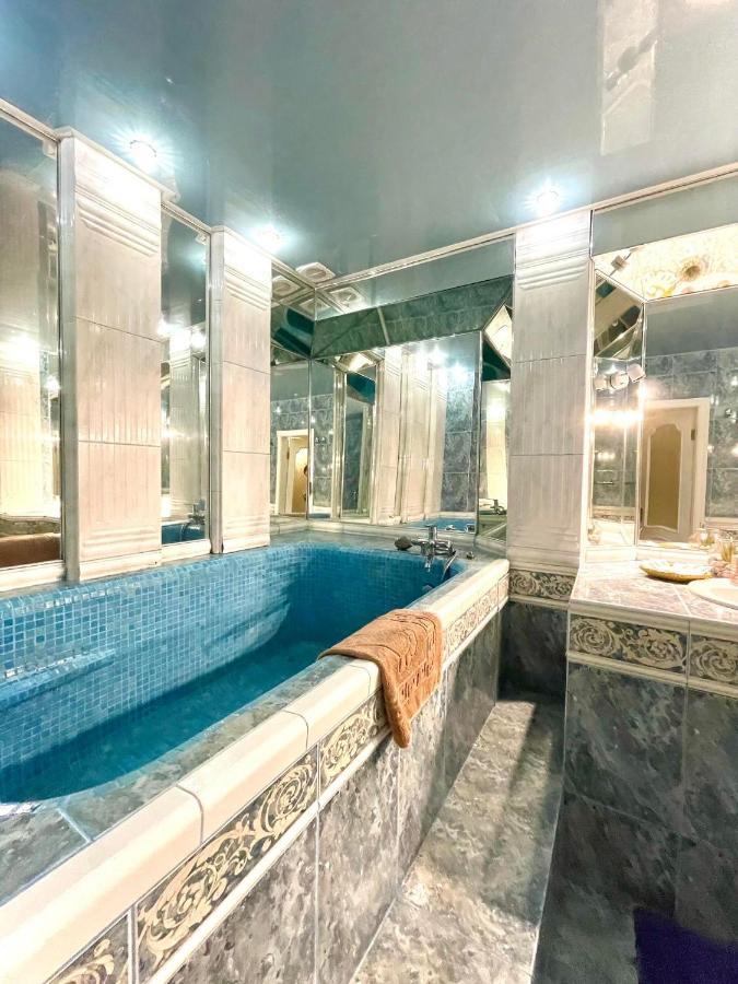 Апартаменты Great One Bed Right Near Opera House Киев Экстерьер фото