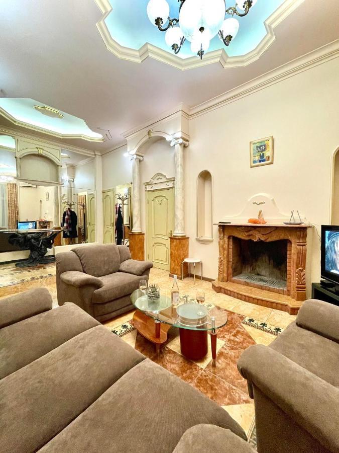 Апартаменты Great One Bed Right Near Opera House Киев Экстерьер фото